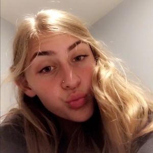 Meet your Posher, Jade